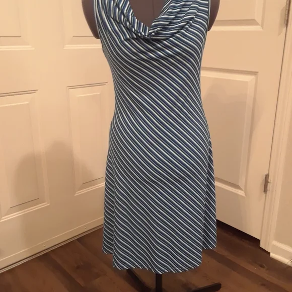 Blue Striped Scoop Dress - Picture 4 of 6